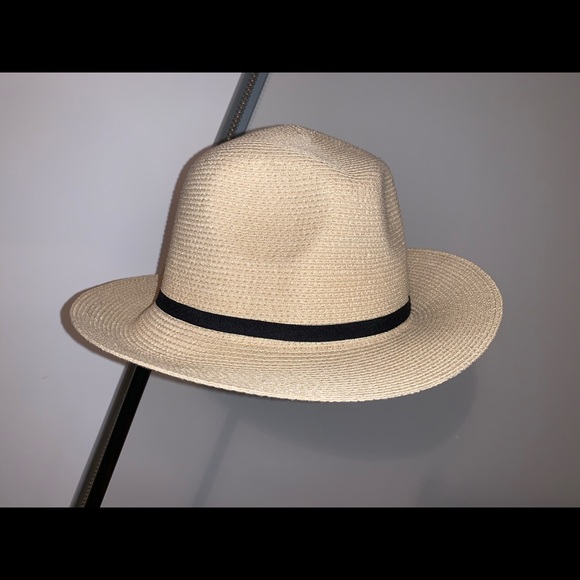 Sunhat - Available until Nov 15 - Picture 1 of 1